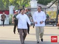 Berkemeja Putih, Prabowo dan Edhy Prabowo Tiba di Istana