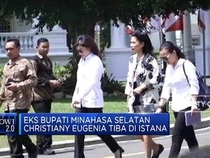 Eks Bupati Minahasa Selatan Christiany Eugenia Tiba di Istana