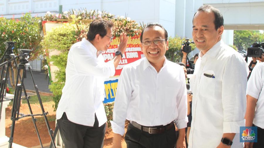 Jokowi mengaku sudah 'blusukan' mencari calon anggota Dewas KPK.