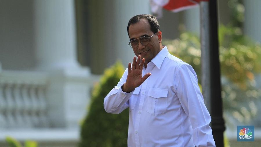 Menhub mendapat tugas dari Jokowi untuk merebut hub penerbangan di kawasan.