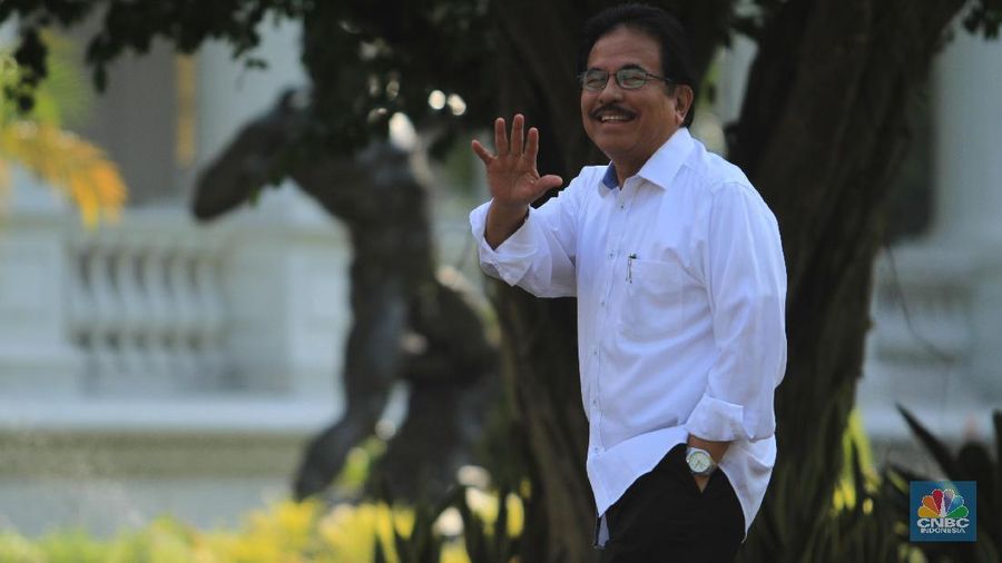 RUU Pertanahan sempat menuai kontroversi publik hingga akhirnya dibatalkan pengesahannya.