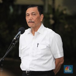 Luhut: Saya 35 Tahun Gendong Ransel, Nadiem Sudah Menteri