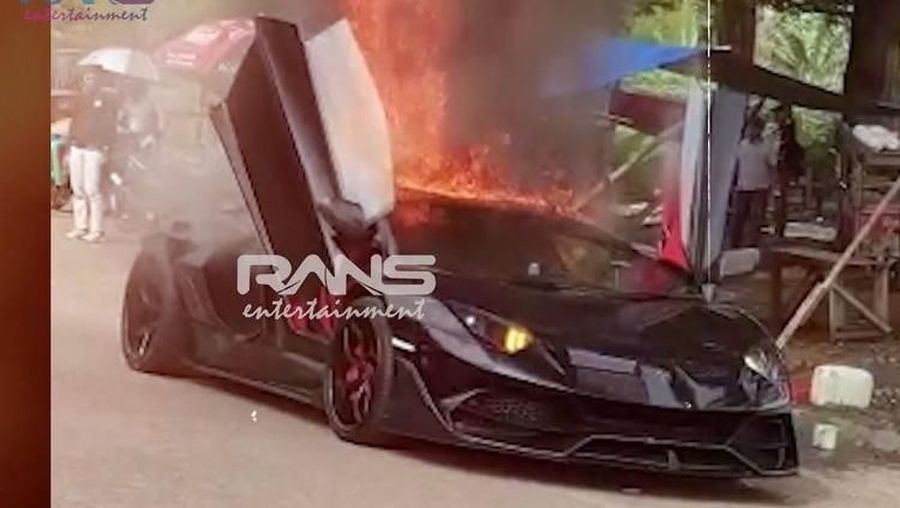 Mobil tersebut baru saja dipacu di Sirkuit Sentul bersama dengan pembalap Formula 2 Sean Gelael yang menggunakan muscle car.