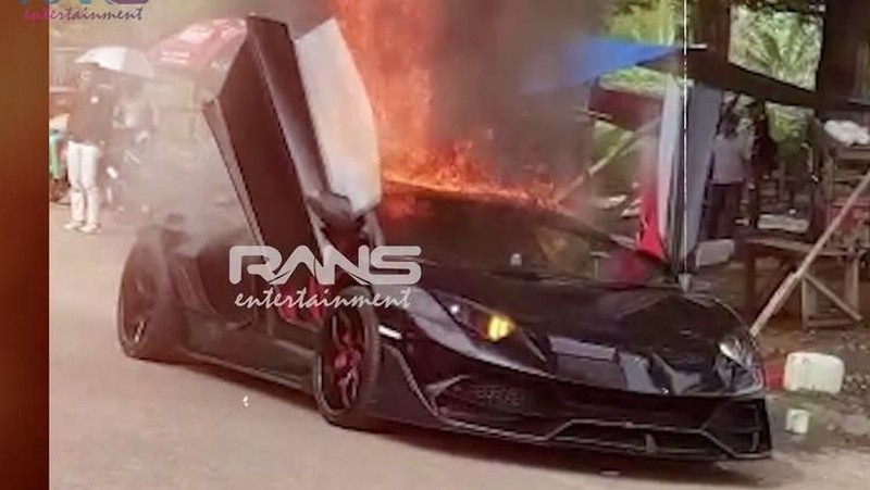 Mobil tersebut baru saja dipacu di Sirkuit Sentul bersama dengan pembalap Formula 2 Sean Gelael yang menggunakan muscle car.