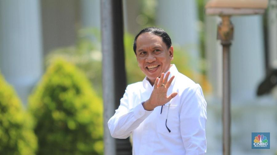 Zainuddin Amali pernah menjadi pimpinan Komisi II DPR RI.