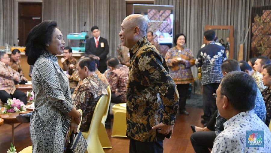 Suasana akrab tampak terlihat sebelum pengumuman pagi ini.