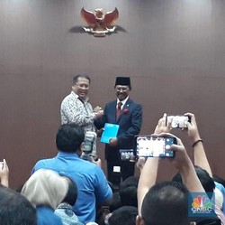 Jadi Menteri Kominfo, Johnny Plate Mau Dipanggil Chief Juga?