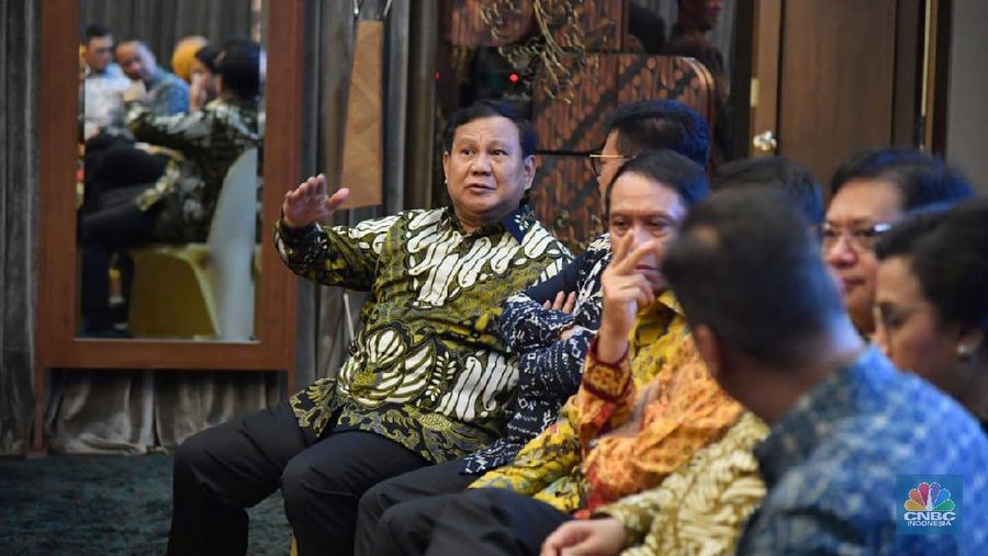 Suasana akrab tampak terlihat sebelum pengumuman pagi ini.