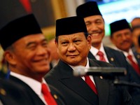 Menakar Bobot Kabinet Prabowo Vs Jokowi, Siapa Lebih 'Gemuk'?