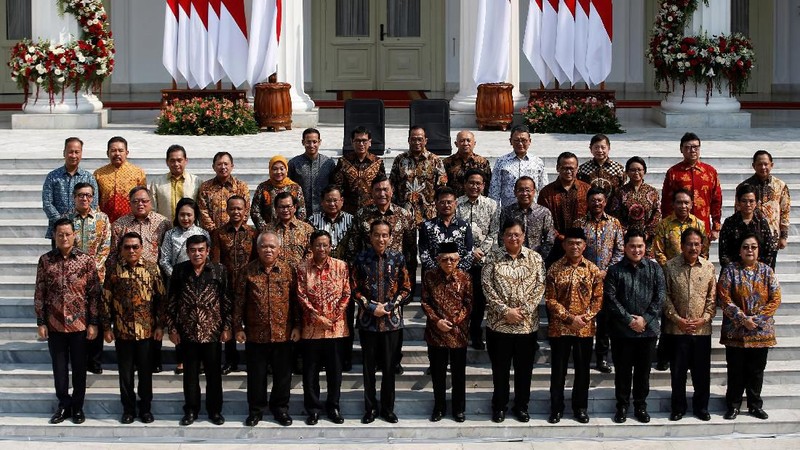 Jokowi menyampaikan inti penunjukkan para menteri tersebut adalah agar terobosan dan sinergi antarkementerian bisa meningkat.