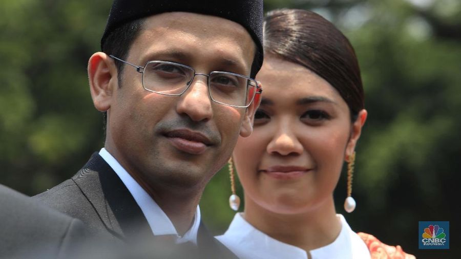 Nadiem Makarim akhirnya buka-bukaan soal alasan memilih menjadi menteri dan meninggal Gojek, startup yang dibesarkannya 10 tahun terakhir.