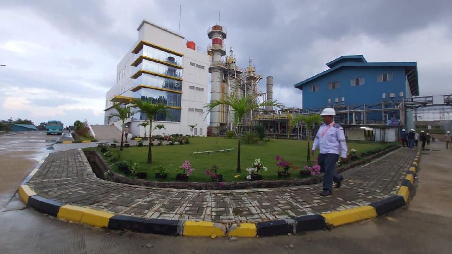 PLTG Tanjung Uncang memiliki kapasitas 120 MW.
