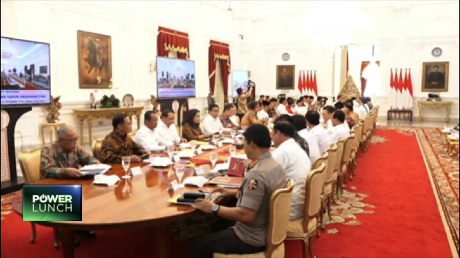Presiden Joko Widodo (Jokowi) membuka rapat terbatas dengan topik pembahasan ketentuan dan fasilitas perpajakan