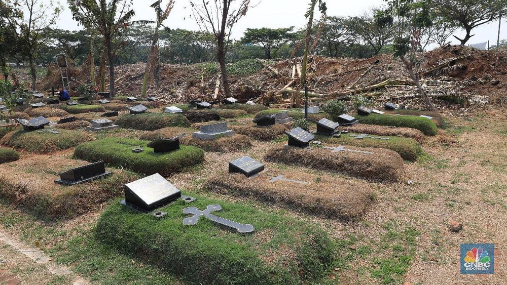 Makam Di Tpu Tanah Kusir Malah Jadi Tempat Pembuangan Sampah Foto 2