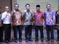 Musim 'Kawin' Tiba, 19 Bank Cirebon Merger