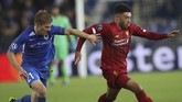 Alex Oxlade-Chamberlain berhasil mencetak gol cepat di menit kedua lewat tendangan keras dari luar kotak penalti. (AP Photo/Francisco Seco)