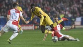 Permainan keras Slavia Praha membuat Barcelona kesulitan cetak gol. (Photo by Michal CIZEK / AFP)