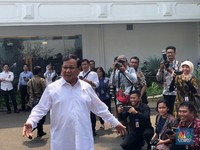Jokowi Tancap Gas, Prabowo-Nadiem Cs Merapat ke Istana!
