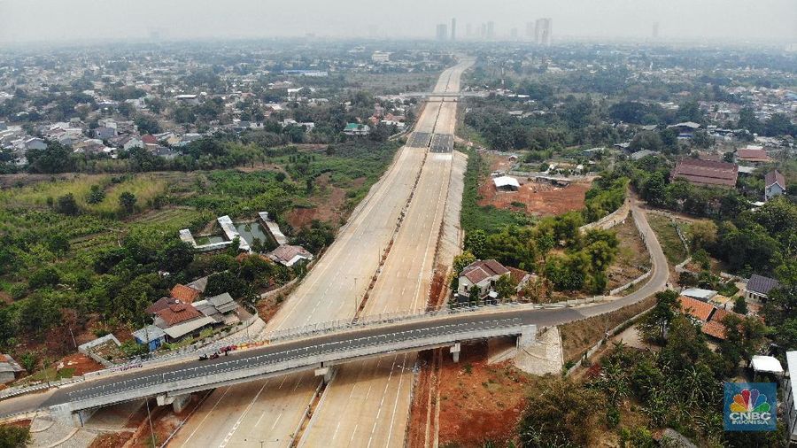 Salah satu ruas Tol Jakarta atau Jakarta Outer Ring Road (JORR) II ruas Kunciran-Serpong ditargetkan bisa beroperasi pada Triwulan IV-2019.