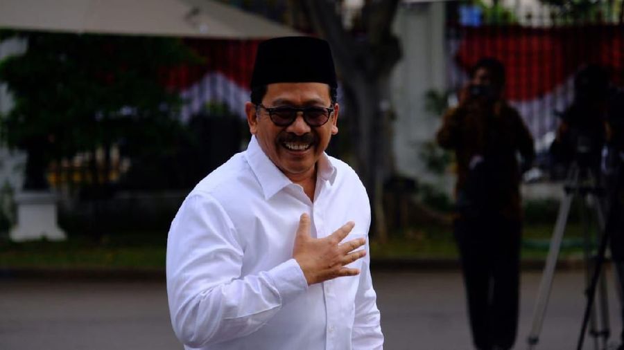 Wamenag mengaku akun sosial medianya diretas sampai bisa memberi like pada konten porno