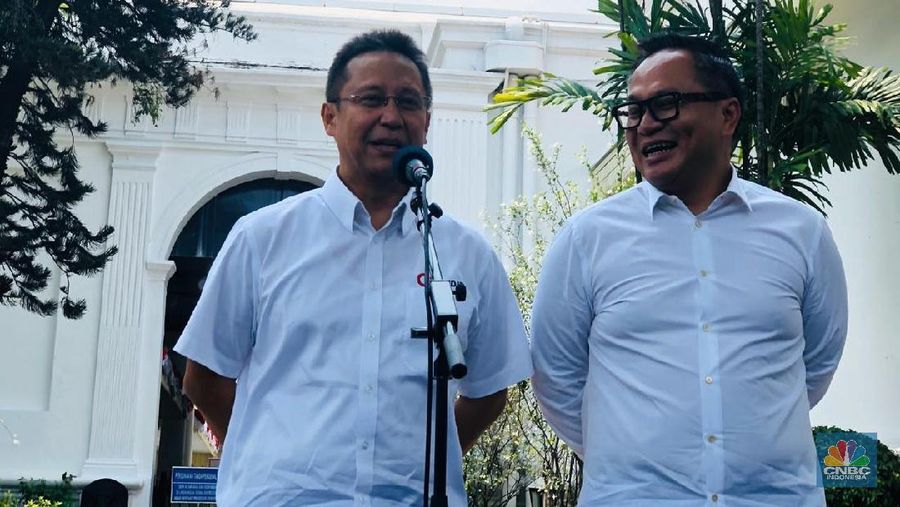 Menteri BUMN Erick Thohir bersama kedua Wakil Menterinya Kartika Wirjoatmodjo dan Budi Gunadi Sadikin (BGS) berjanji menyelesaikan 4 fokus utama.