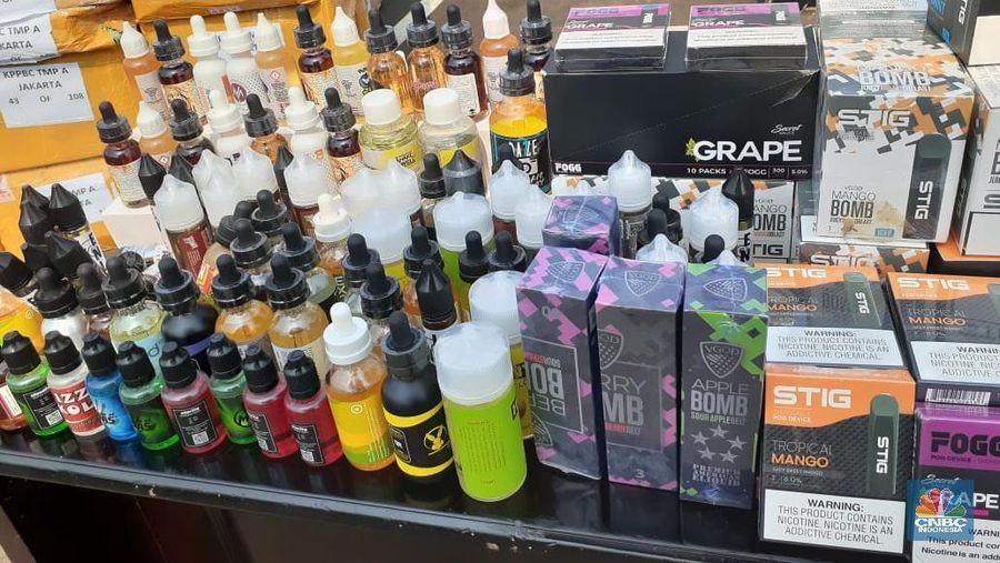 Direktorat Jenderal Bea dan Cukai mengungkap modus peredaran rokok elektronik ilegal. Rokok elektrik ilegal ini dijual di e-commerce Tokopedia dan Shoopee.