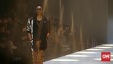 Show busana pria ini menjadi salah satu show unik karena kebanyakan show di JFW menampilkan koleksi busana wanita. (CNN Indonesia/Andry Novelino)
