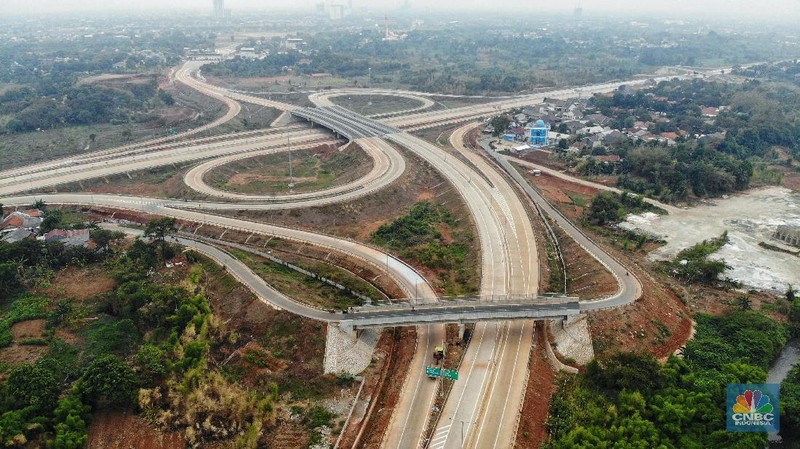 Salah satu ruas Tol Jakarta atau Jakarta Outer Ring Road (JORR) II ruas Kunciran-Serpong ditargetkan bisa beroperasi pada Triwulan IV-2019.