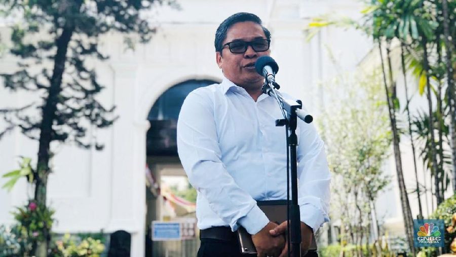 Deputi Konstruksi, Operasi, dan Pemeliharaan Badan Restorasi Gambut Alue Dohong telah bertemu dengan Presiden Joko Widodo (Jokowi).