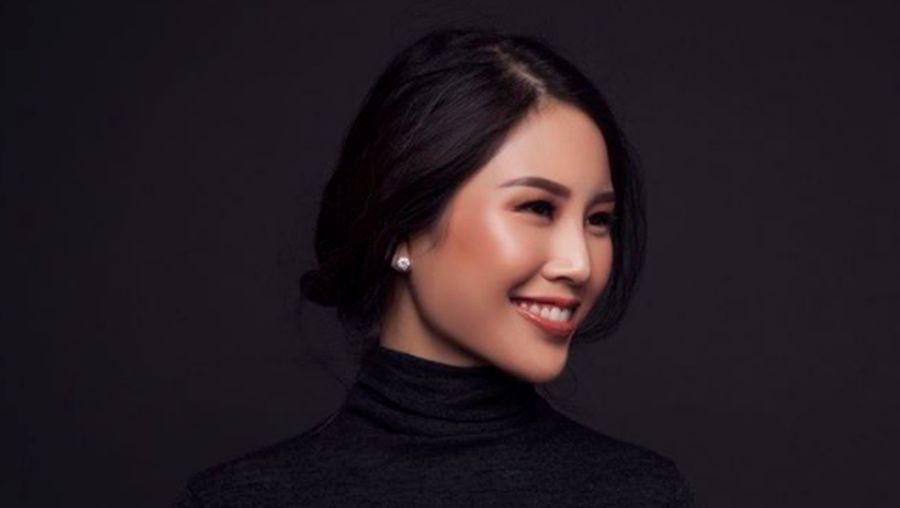 Angela adalah putri sulung taipan Hary Tanoesoedibjo (Hary Tanoe) dan Direktur PT Media Nusantara Citra Tbk (MNCN).