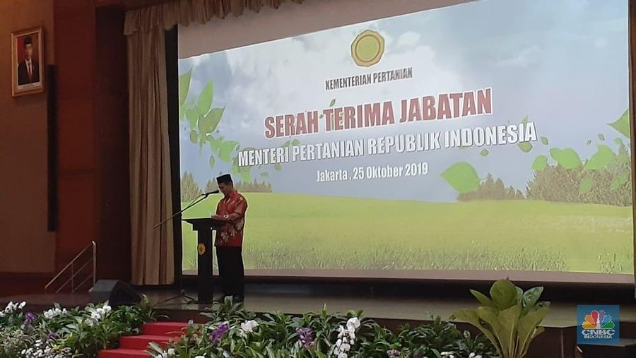 Persoalan data yang tak akurat akhirnya diungkap oleh mantan mentan Amran Sulaiman.
