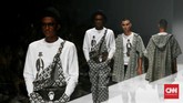 THE FOLIO menampilkan koleksi busana pria dengan karya kolaborasi dari Ai Syarif 1965, Wilsen Willim, XY by Mel Ahyar, SWANK di JFW 2020. Jakarta. (CNN Indonesia/Andry Novelino)