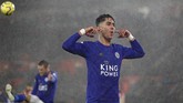 Perez tak hanya mencetak satu gol. Pemain 26 tahun asal Spanyol itu membukukan hattrick dalam laga melawan Southampton. Mantan pemain Newcastle United itu mencetak gol pada menit ke-19, 39, dan 57. (AP Photo/Alastair Grant)