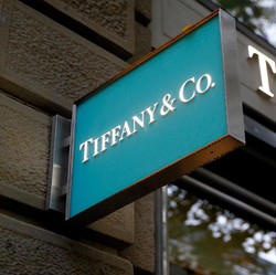 Louis Vuitton Lirik Bisnis Berlian Mewah Tiffany & Co