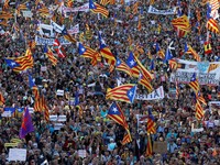 Menyemut! Setengah Juta Orang Turun Demo Padati Barcelona