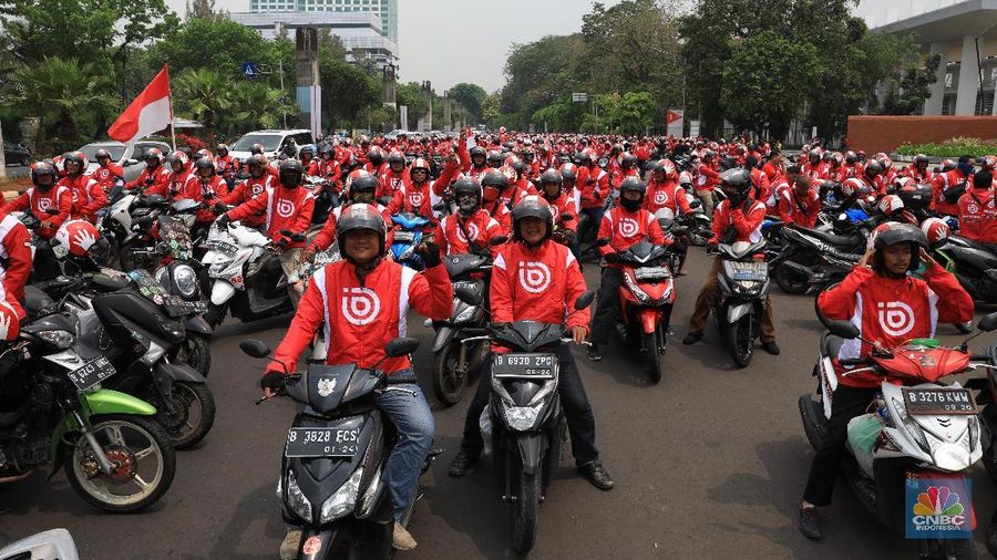 Bonceng jadi salah satu ojek online yang menantang dominasi Grab dan Gojek di tanah air. Banyak pihak yang ingin tahu cara daftar driver ojek online Bonceng.