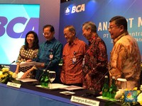 Jadikah Alipay dan WeChat Kerja Sama dengan Bank BCA?