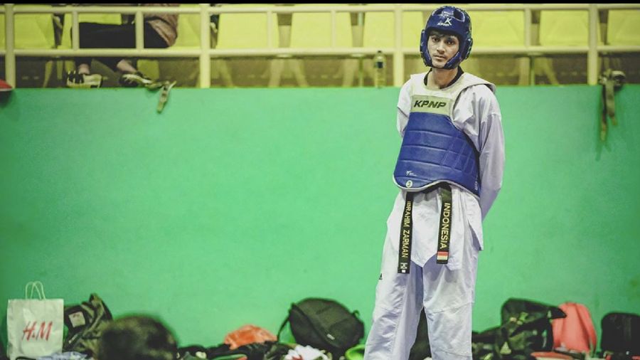 Semangat pemuda Indonesia tidak pernah kendur. Ini terbukti ada banyak atlet Tanah Air yang sukses mengharumkan nama Indonesia di kancah Internasional.