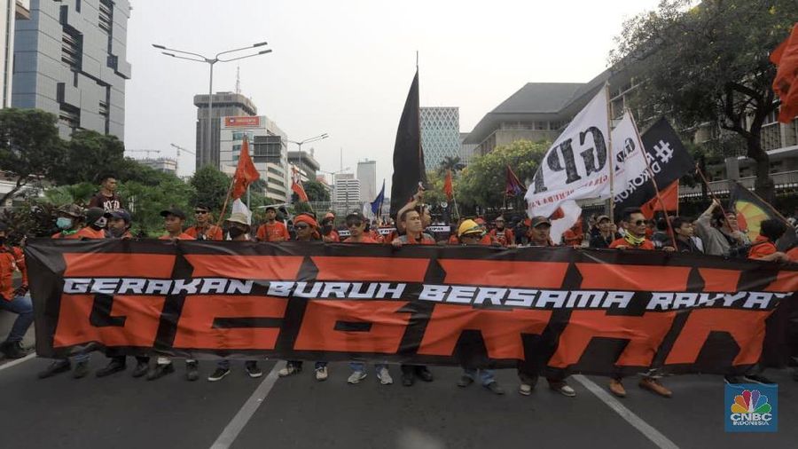 Hari ini, massa dari elemen buruh berencana menggelar aksi demonstrasi.