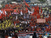 Kawan Buruh, Kenaikan UMP Kita Tertinggi di ASEAN Lho!