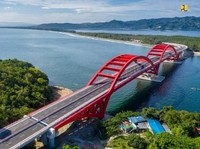 Ini Penampakan Jembatan Holtekamp, Terpanjang di Papua