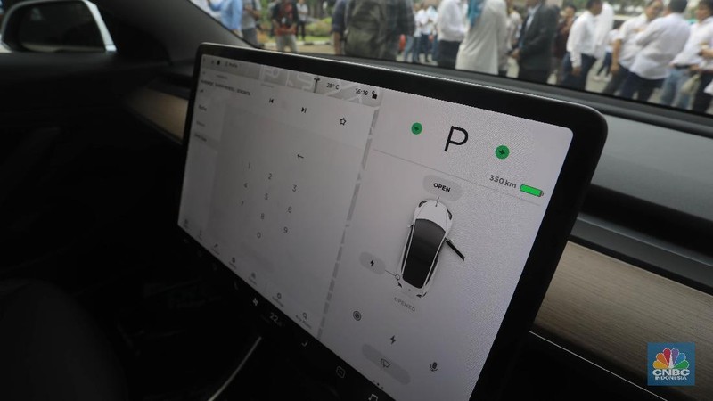 SPKLU PLN ultra-fast charging berkapasitas 150 kiloWatt ini mampu mengisi energi mobil listrik dari kosong hingga penuh dalam waktu sekitar 20 menit.