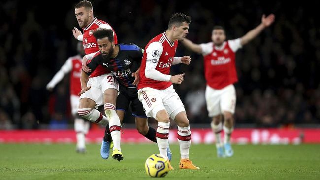 Mantan Kapten Arsenal Sindir Suporter Lewat Instagram