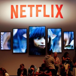 Netflix Mangkir Pajak: Telkom Berani Blokir, Kominfo Gimana?