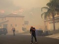 FOTO : Kebakaran Hutan Ancam Wilayah Elite California