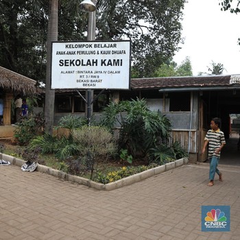 Begini Suasana Sekolah Bagi Anak Pemulung & Dhuafa di Bekasi