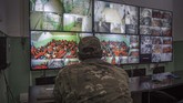 Kebanyakan milisi ISIS yang ditahan Kurdi mendapat perlakuan ala kadarnya. (FADEL SENNA/AFP)
