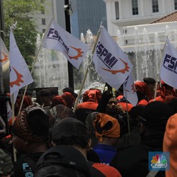 Protes Ridwan Kamil, Buruh Tak Satu Suara Soal Ancaman Mogok