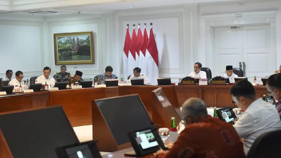 Demikian disampaikan Sekretaris Kabinet dalam keterangan pers di Kantor Presiden, Kamis (21/11/2019).