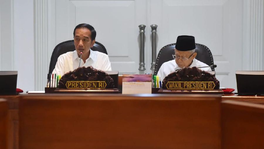 Presiden dan Wakil Presiden RI, Joko Widodo dan Ma'ruf Amin memimpin rapat terbatas (Biro Pers Sekretariat Presiden/Lukas)